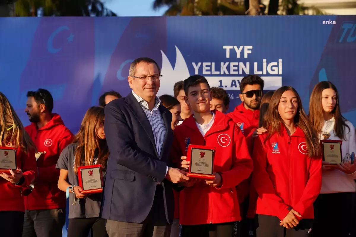 Ayvalık’ta Yelken Ligi Yarışları Başladı